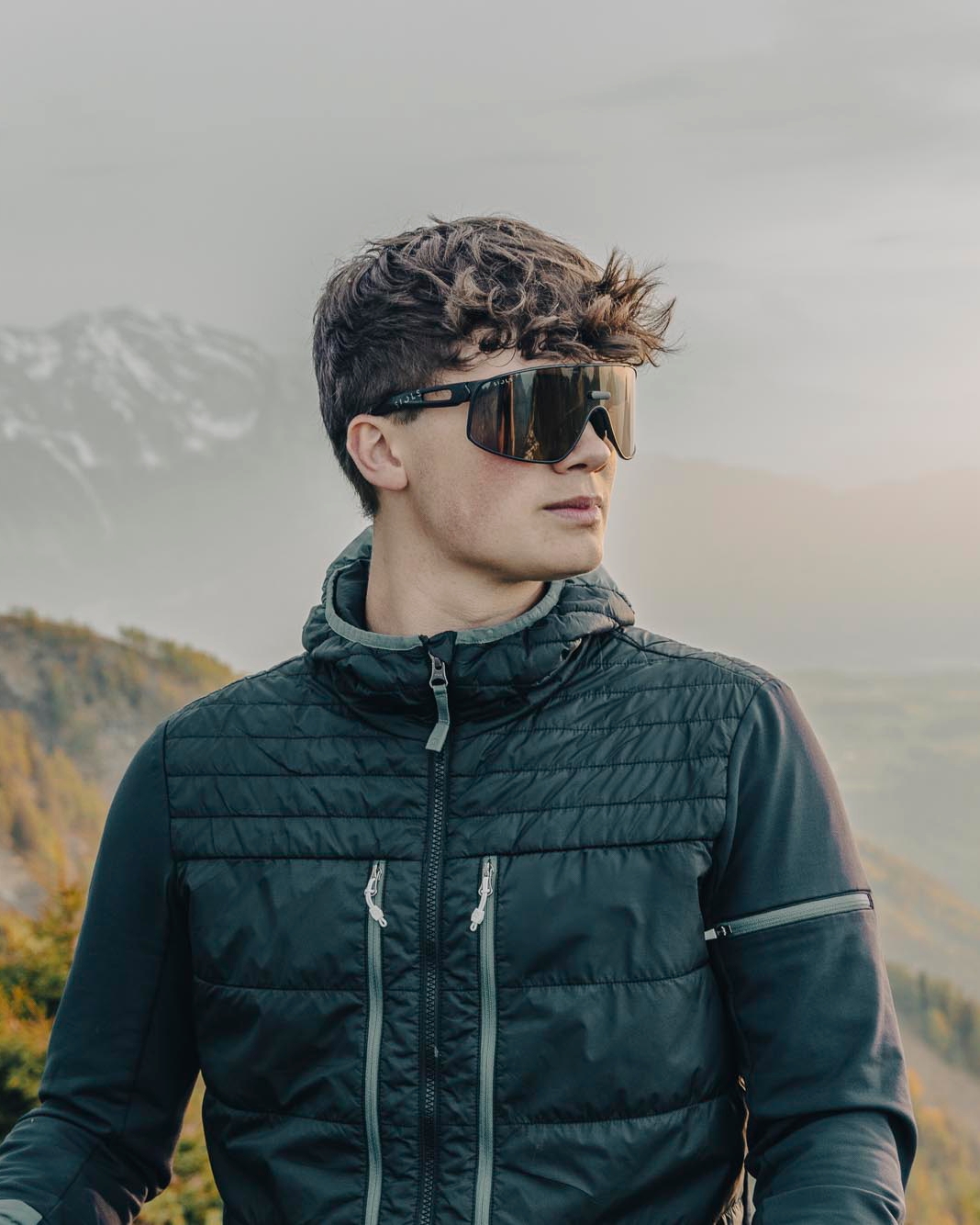 20_FLITE_black_gold_MG_8124